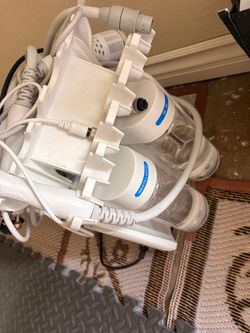 Hydro facial machine
