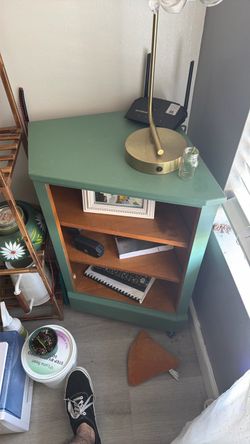 Ethan Allen Corner Shelf