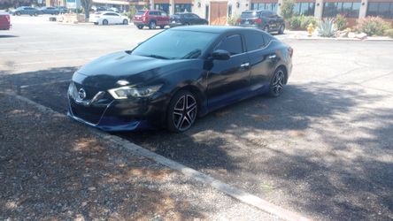2017 Nissan maxima