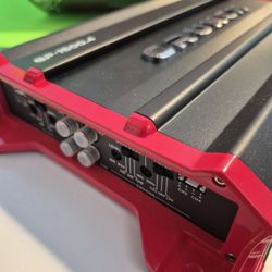 CRUNCH 1500 WATTS 4 CHANNEL BUILT IN CROSSOVER CAR AMPLIFIER ( BRAND NEW PRICE IS LOWEST INSTALL NOT AVAILABLE )