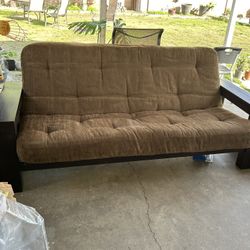 Futon bed 