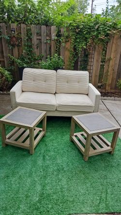 Nice  sofa.and two nice tables