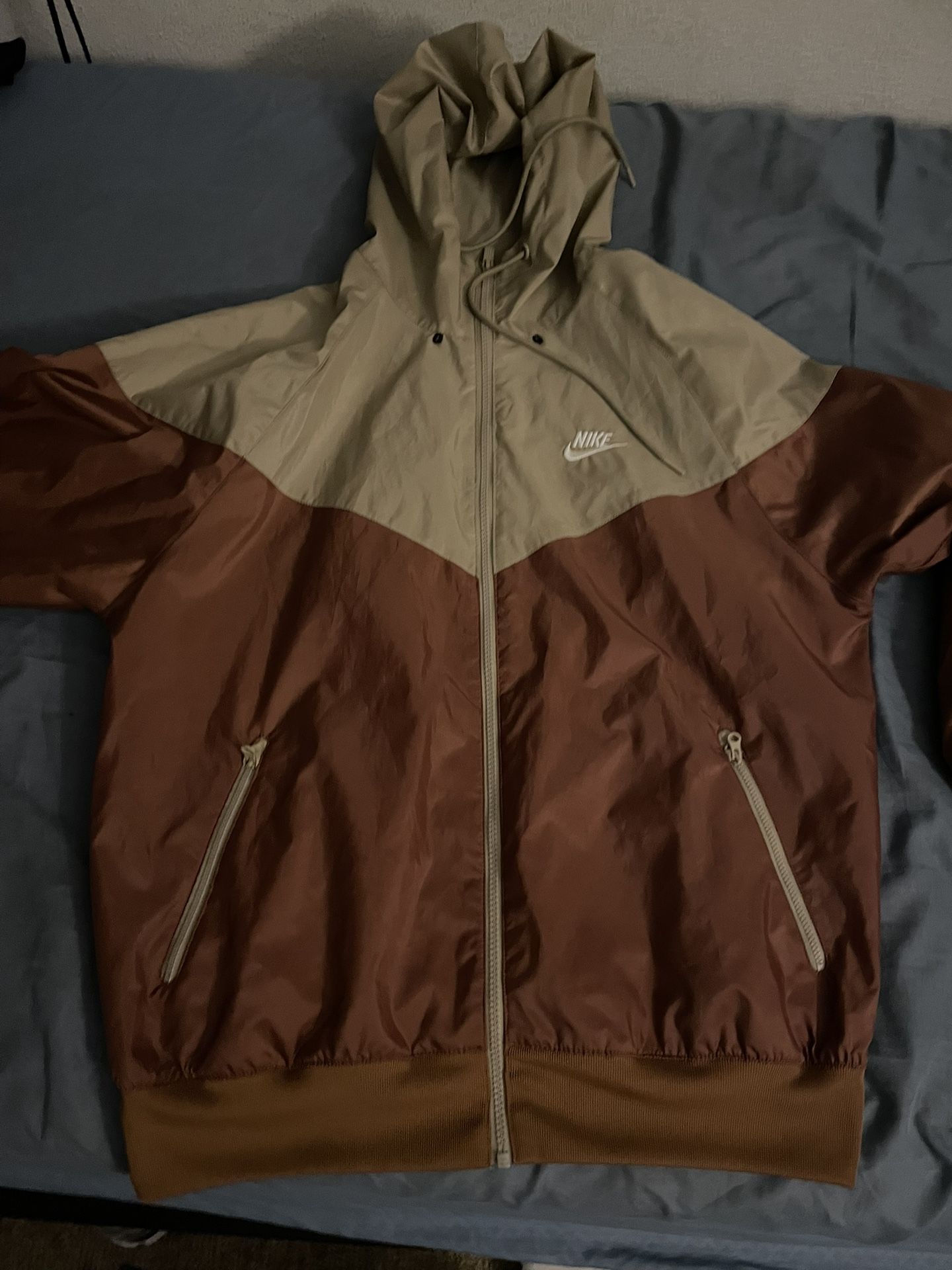 Nike Windbreaker Zip Up (Small)