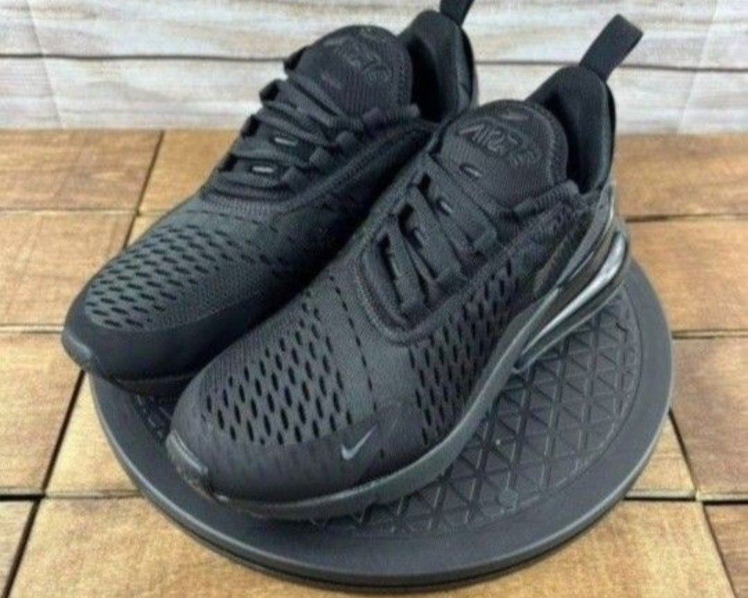 Womens New Nike Airmax Size 7