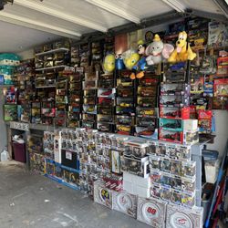 Sarasota’s Best Toy Garage. Diecast Cars, Funko’s, Games, RC Toys, Building Kits and more. 