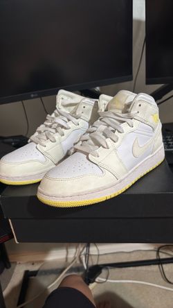Air Jorden 1 mid