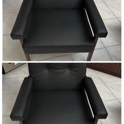 NEW TYBOATLE Faux Leather Black Armchair with Wooden Frame