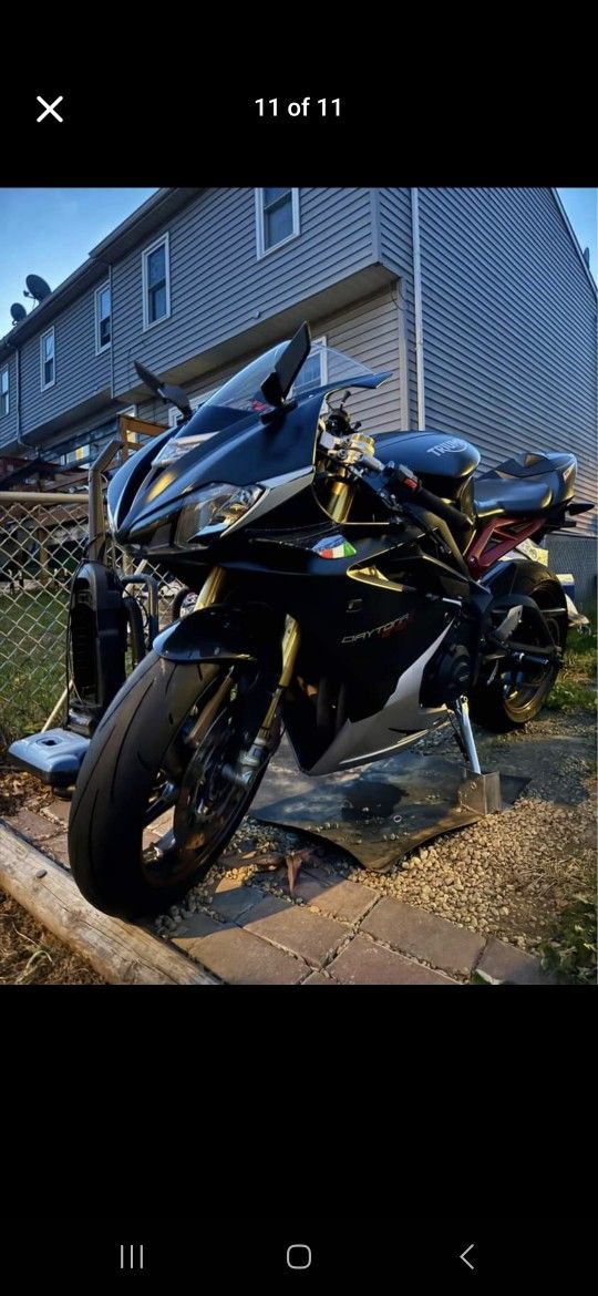 2015 Triumph Daytona 675r Clean Tittle