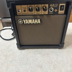 YAMAHA Mini Guitar Amp