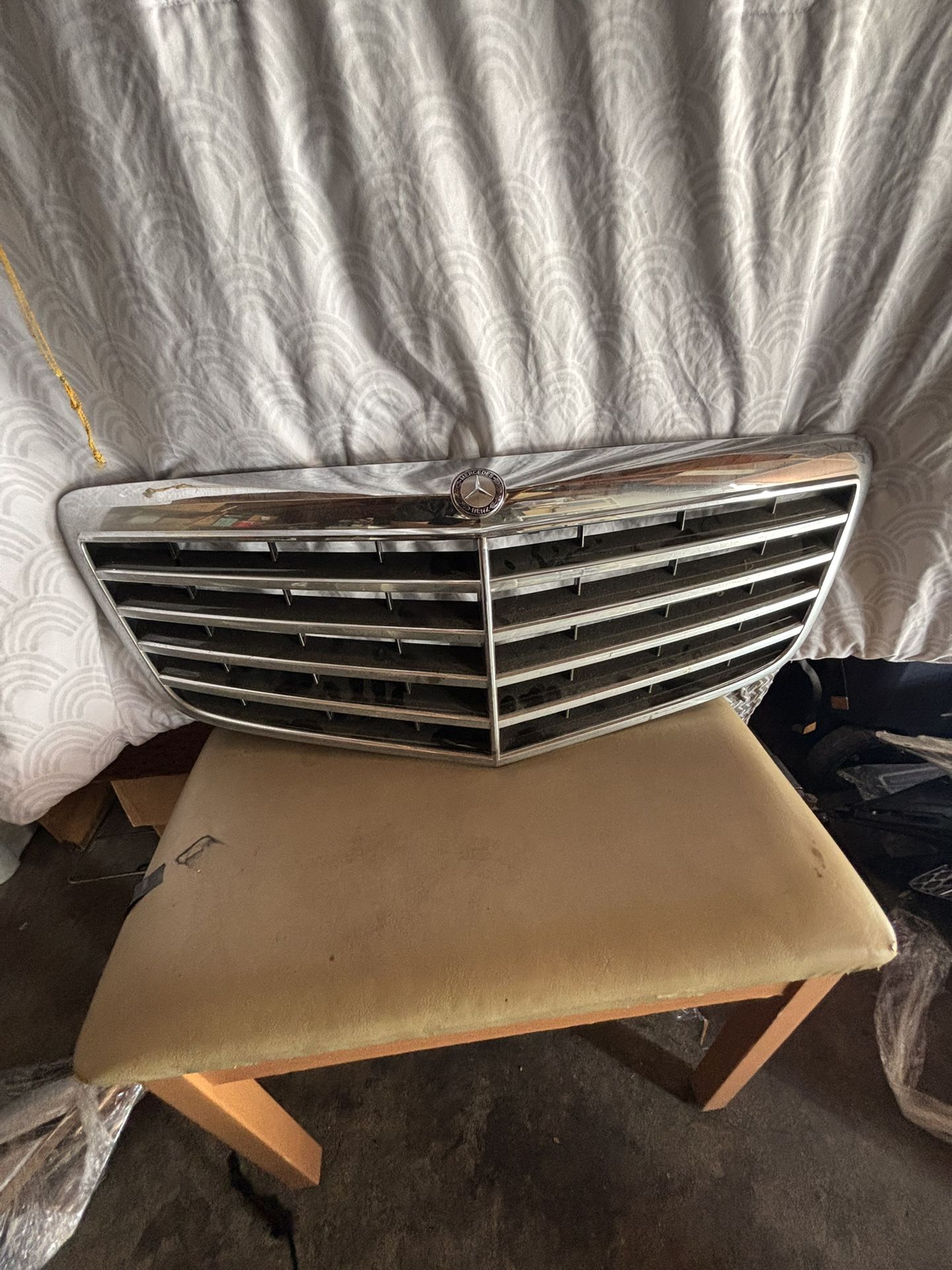 Mercedes Benz Grille E350 W211 07-09