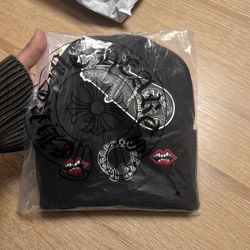 chrome hearts kiss beanie 