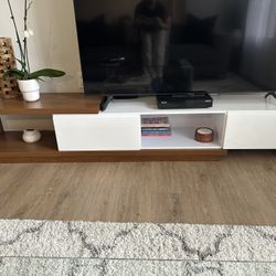 Contemporary Extendable TV Stand with Drawers