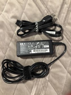 HP Original Adapter 65W