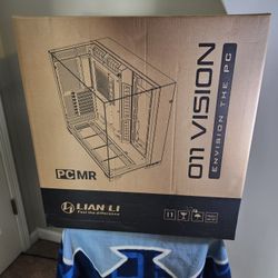 Lian LI o11 Vision Case + ASUS B760 PLUS WIFI MOTHERBOARD