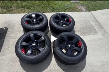 OME Chevy Silverado 20 inch rims and tires