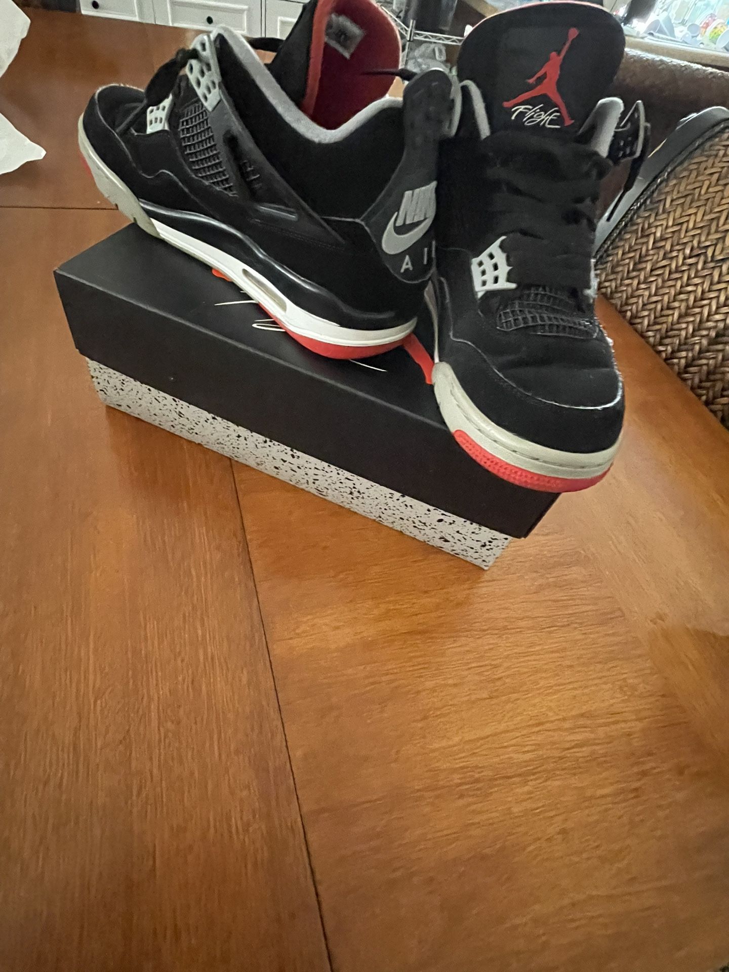 Air Jordan 4 Retro