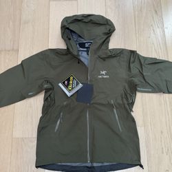 Military Green Arc'teryx Beta LT jacket 