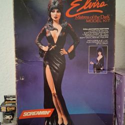 Elvira Mistress of The Dark Model Kit