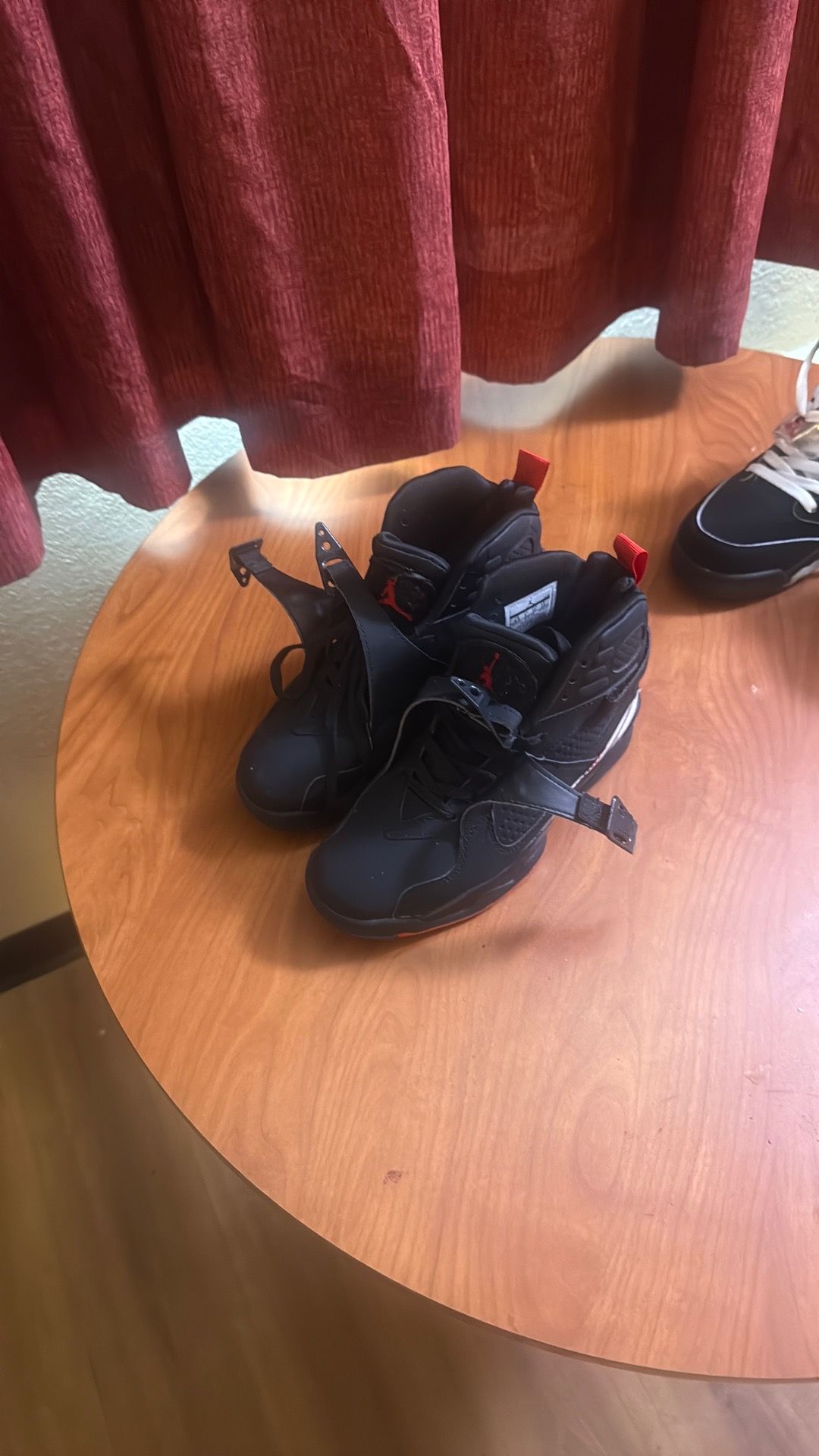 Jordan 8 all blacks