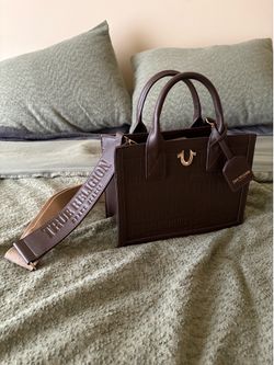 True religion purse