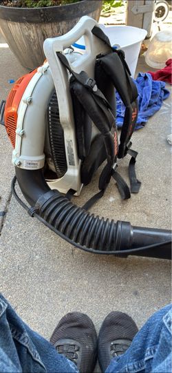 Stihl Gas-Powered Backpack Leaf Blower