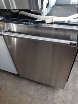 Thermador stainless steel dishwasher with stainless tub - Free delivery