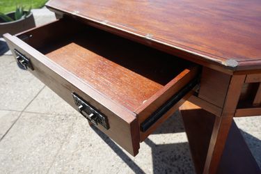 Corner desk wood