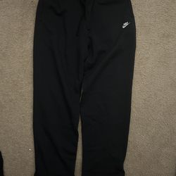 Black Nike Men Sweats 