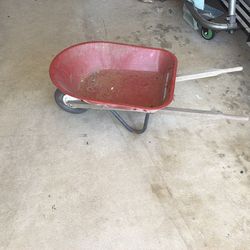 Childe Radio Flyer Wheelbarrow