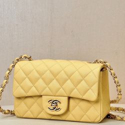 CHANEL Classic Flap CF bag 