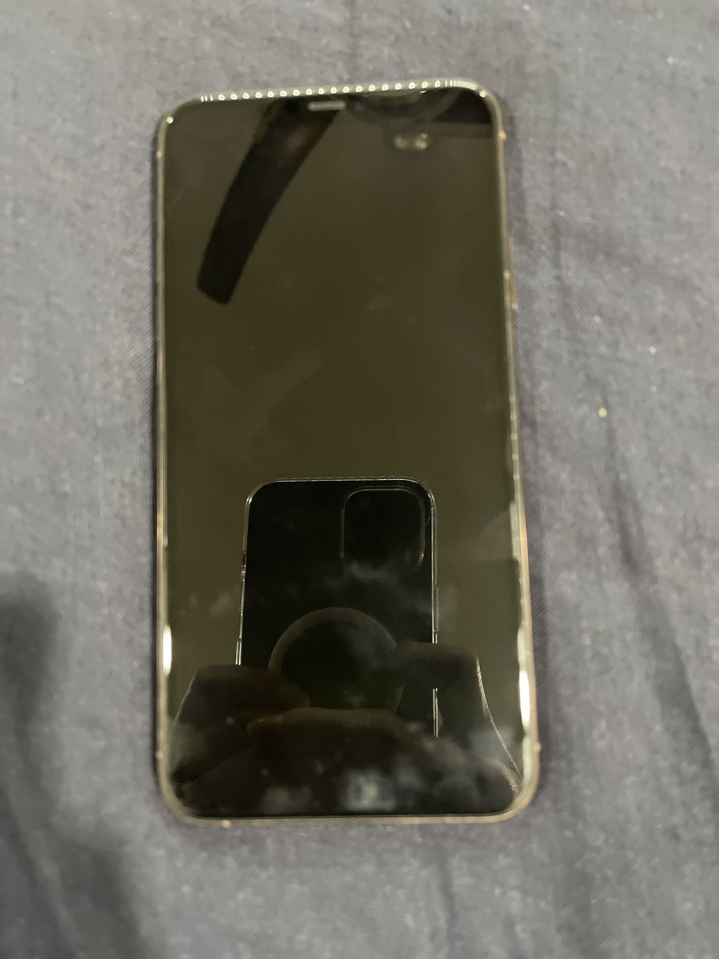 iPhone 11 Pro Max Gold