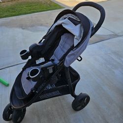 Graco 3 Lite Stroller for Sale in Corona, CA - OfferUp