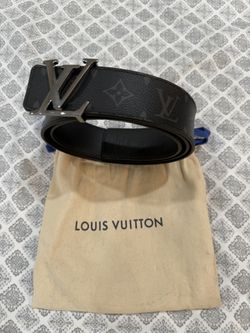 lv belt 30-32 size brand new