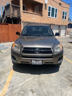 Toyota RAV4 2010
