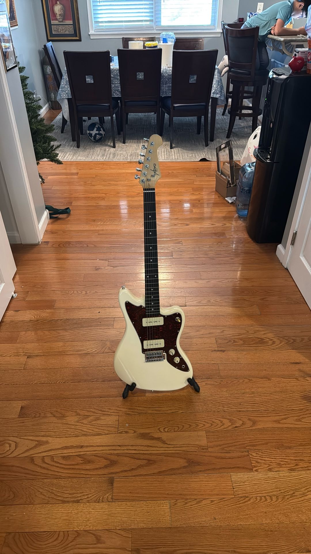 Jazzmaster Guitar Like New Come With Soft Case 