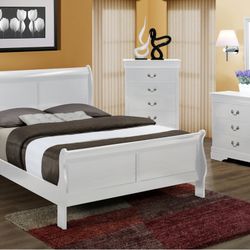 Classic White Full Or Queen Bedroom Set