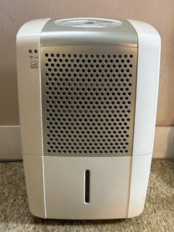 70-PINT FRIGIDAIRE DEHUMIDIFIER / DESHUMIFICADOR FRIGIDAIRE DE 70 PINTAS