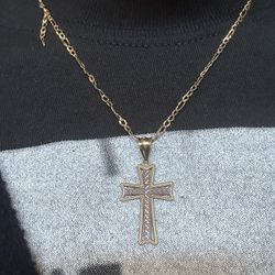 14k Gold Cross Charm Pendant And Chain