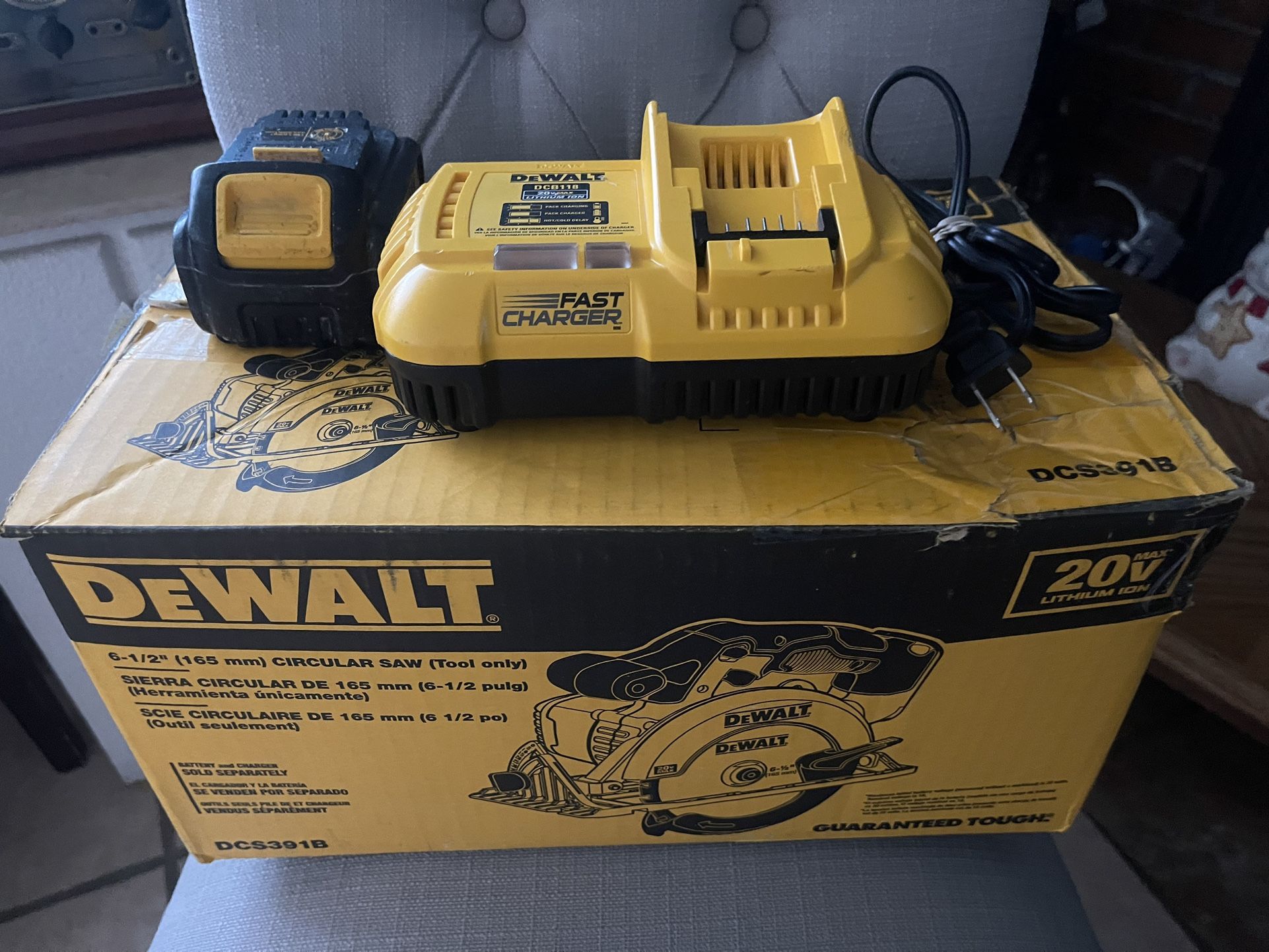 Dewalt Saw