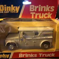 Dinky 275 BRINKS ARMOURED TRUCK - USA EXPORT VERSION 1979  (359)