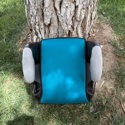 Evenflo AMP Backless Booster Seat – Teal/Gray, Expires Aug 2027