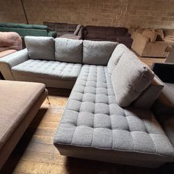 Sectional Couch (WE DELIVER)