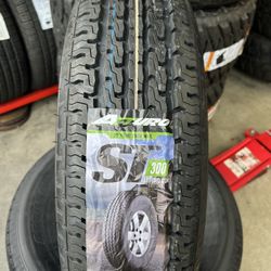 St 225/75/15 Espesial de 4 llantas  montadas  y balansiadas  Para trailas  4 tires mounted  and balanced Atturo go YWE way St 225-75-15 $300 warranty 