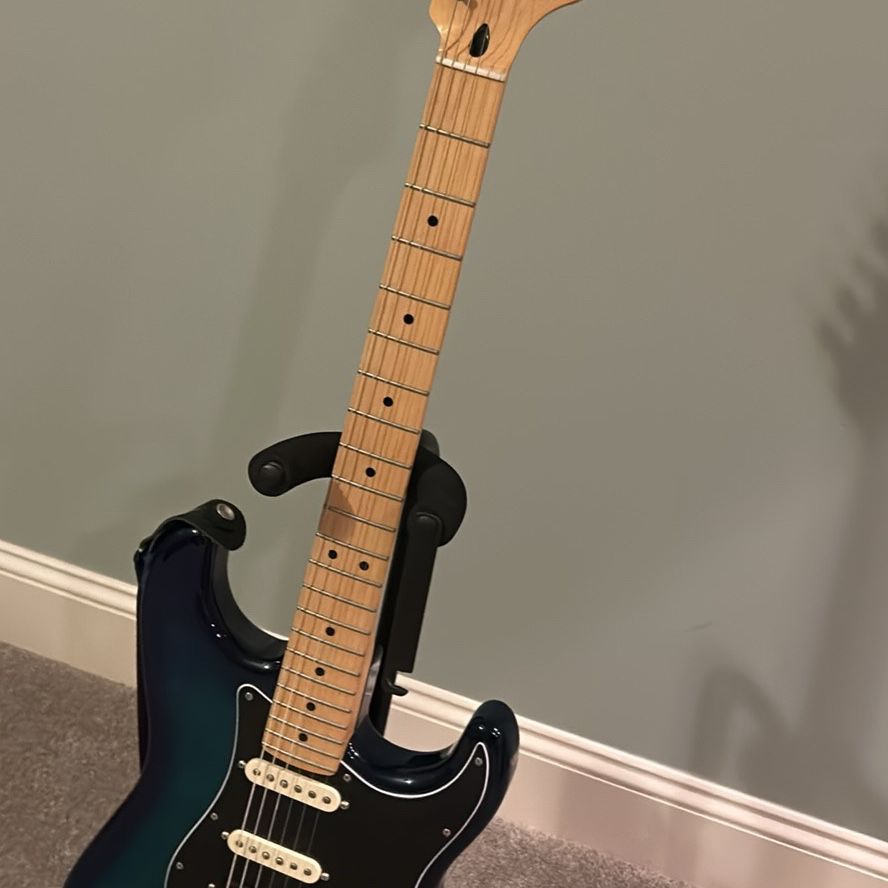 Fender Player Stratocaster HSS Plus