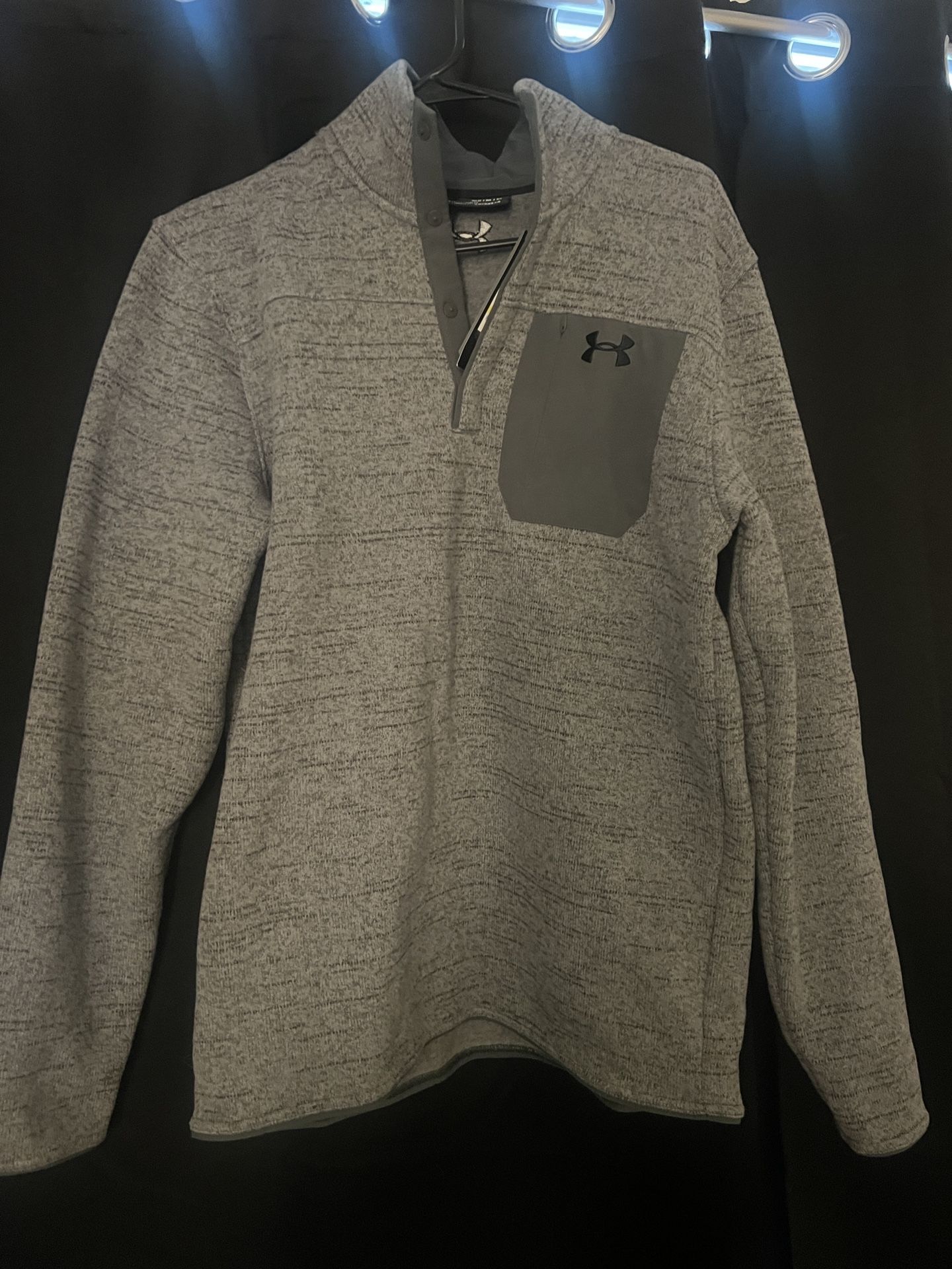 Gray Under Armor Fleece Sweatshirt 
