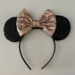 Disney Hand Band