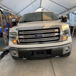FORD  F - 150    LARIAT  2014