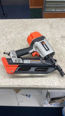 Payload F325R pneumatic 3 1/4” 30 degree air corded compact framing nailer. 70518605