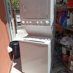 Combo Washer And Electric Dryer 