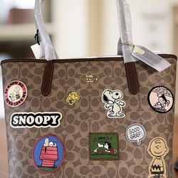 New Authentic Coach X Peanuts Snoopy City Tote in Signature Canvas with Patches CBJ91